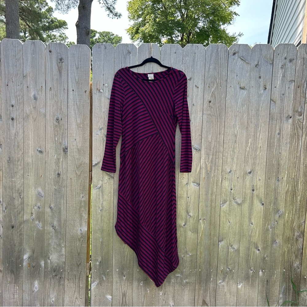 Chico’s Striped Asymmetrical-Hem Maxi Dress‎ Size 4/6 NWT small